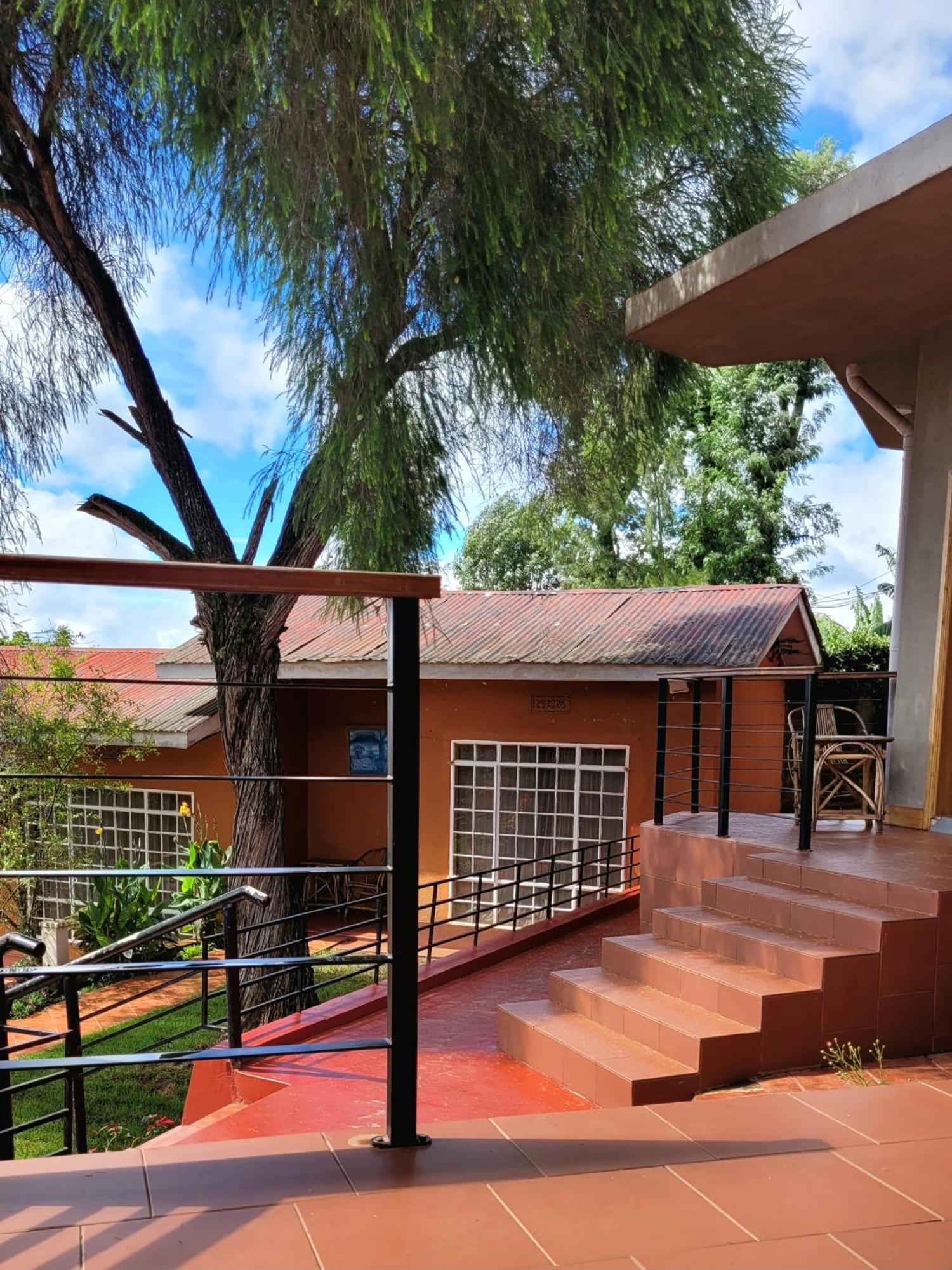 Babylon Lodge Marangu Εξωτερικό φωτογραφία